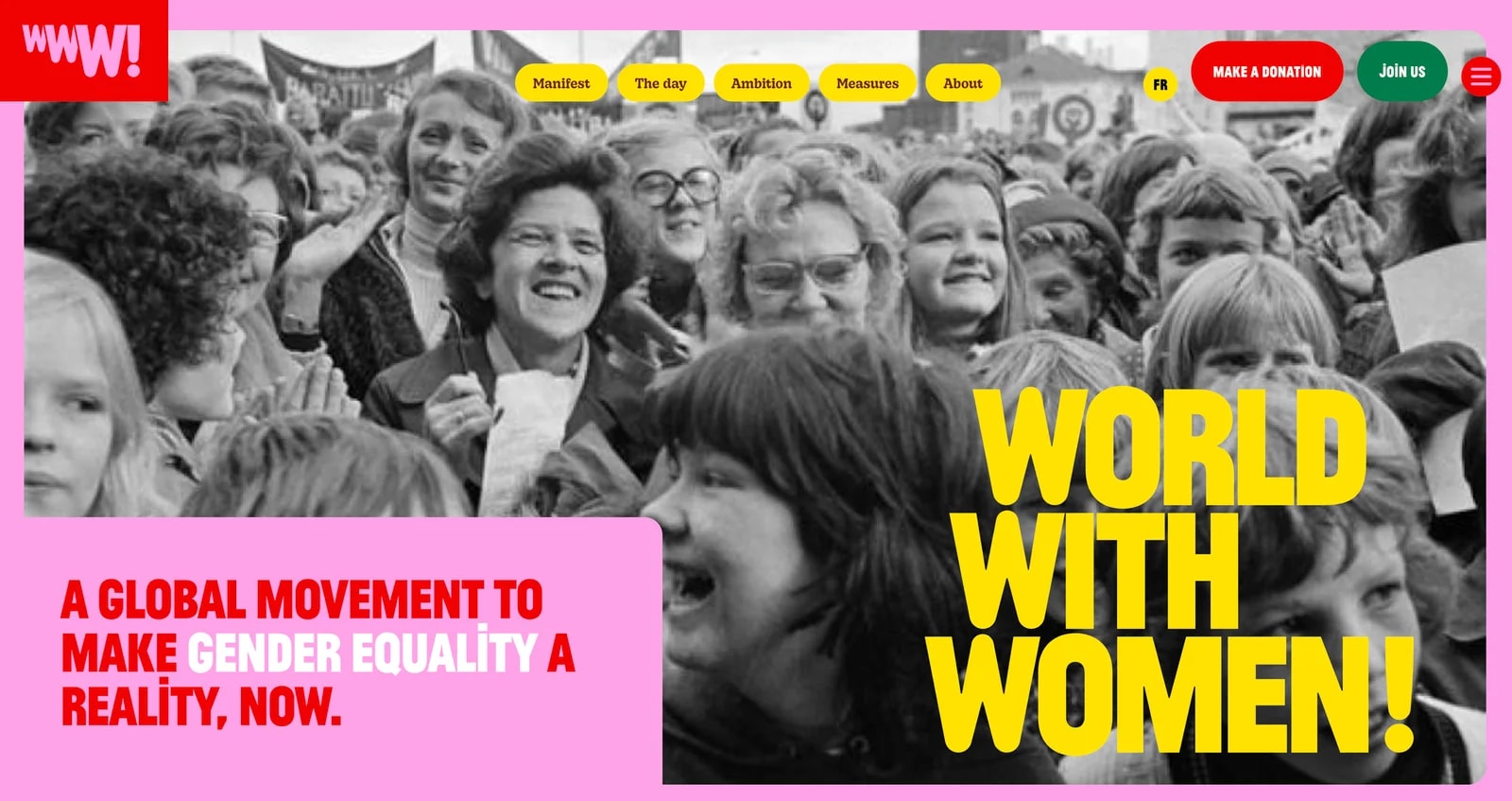 Affiche du mouvement World With Women : une foule de femmes en noir et blanc, « A global movement to make gender equality a reality, now ».
